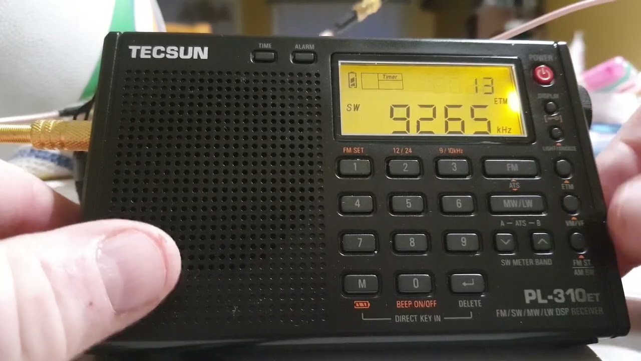 Tecsun PL-310ET ETM Shortwave Scan 22:30 UCT