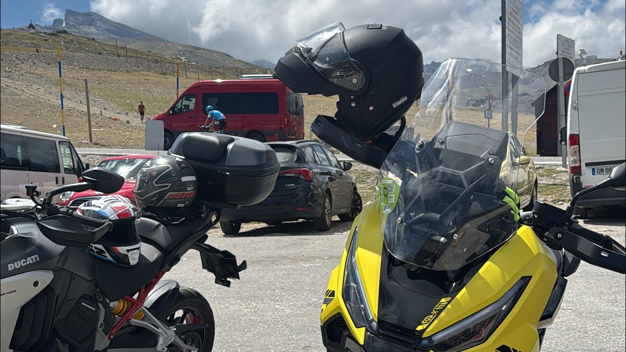 Honda X-ADV750 2025 Sierra Nevada 4K