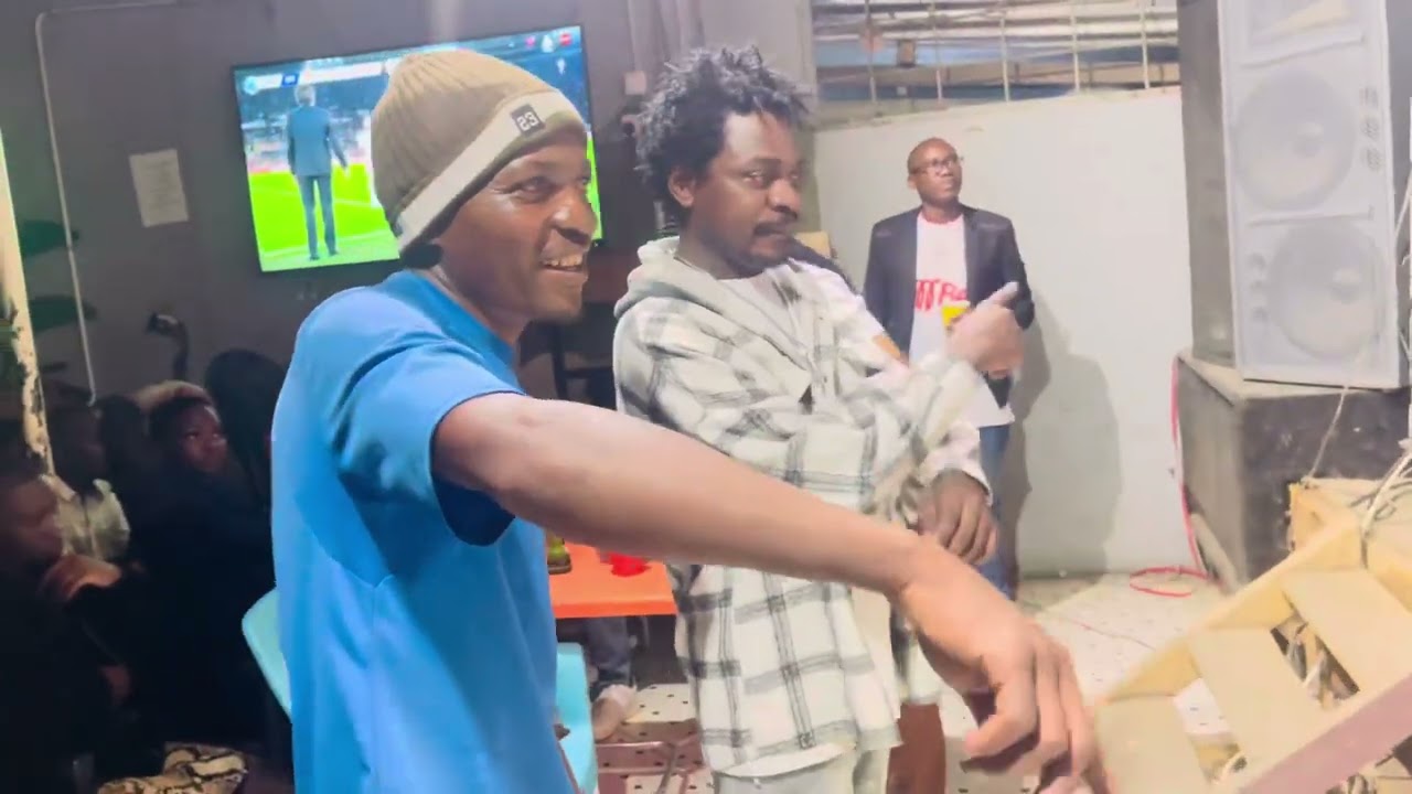 💪🎤TAZAMA MOTO WA DAICON  NA SHAMLAGO WAKIFANYA MAANGAMIZI MAZITO KWENYE JUKWAA LA KINASA WAZI MBEYA🔥
