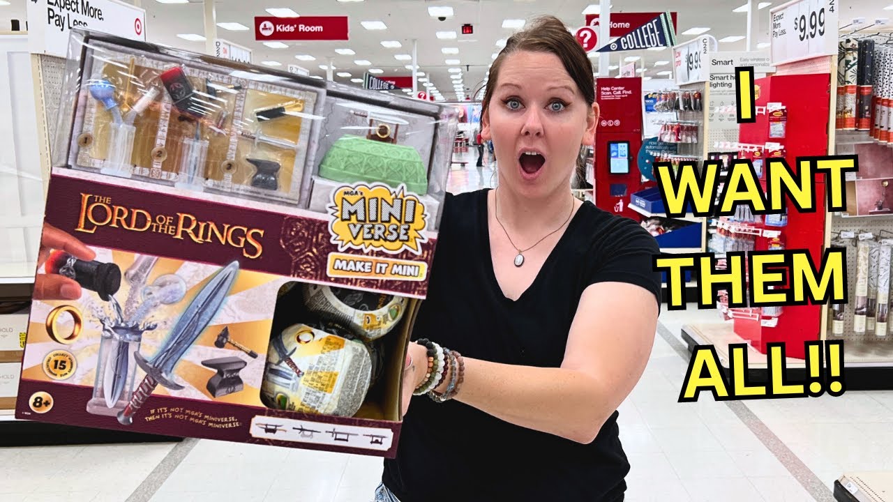 OPENING Lord Of The Rings Mini Verse!