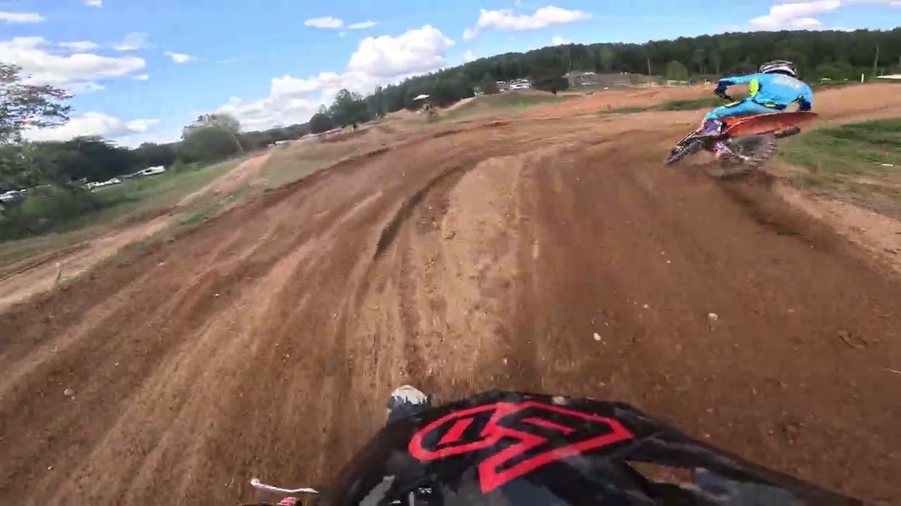 Last lap pass for the win @ 221MX 450B moto 2 9-28-2025