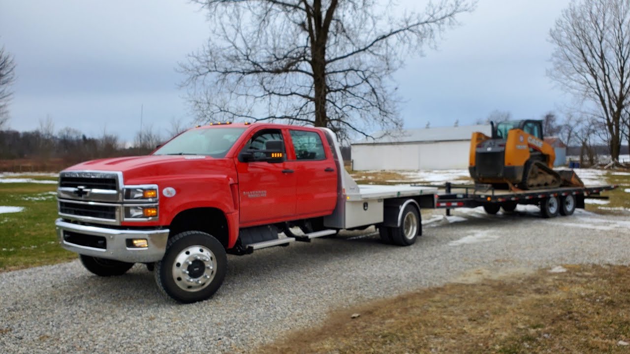 Silverado 5500HD 4x4 MPG, dodging buzzards, Amish drifting buggy