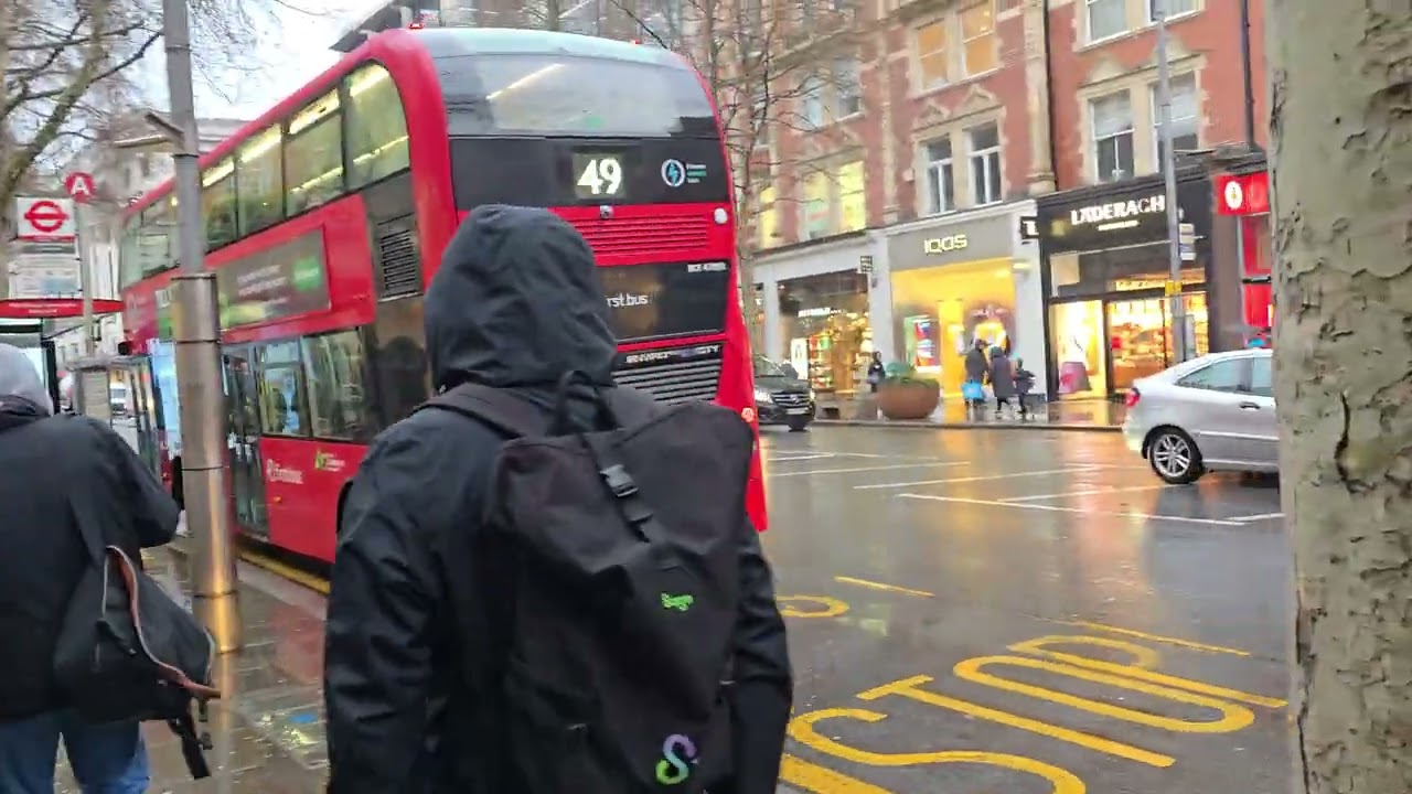  #Kensington #High #Street #Station 