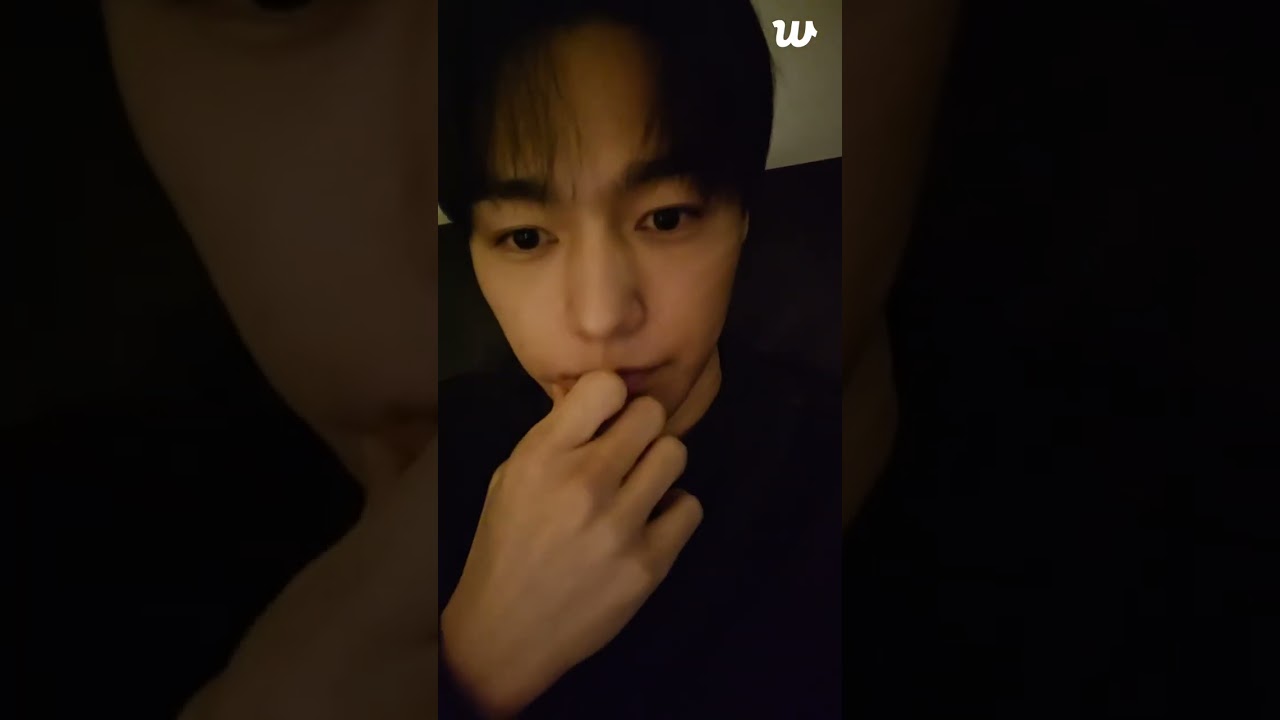 Live Kim MyungSoo WV - 20260122- 7시50분입니다. (Automatic YouTube translation - multiple languages 