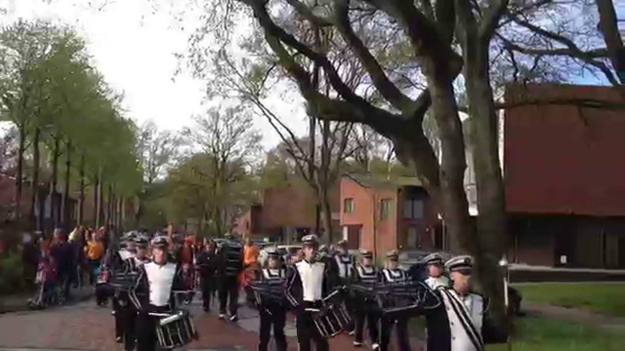 Drumband Heelsum Koningsdag Doorwerth 2015