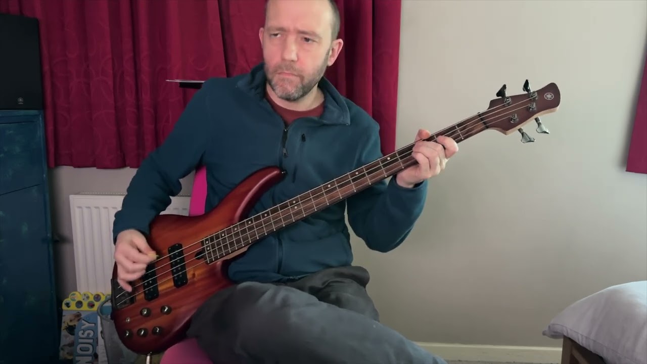 Bass cover of Jubilee by Blur