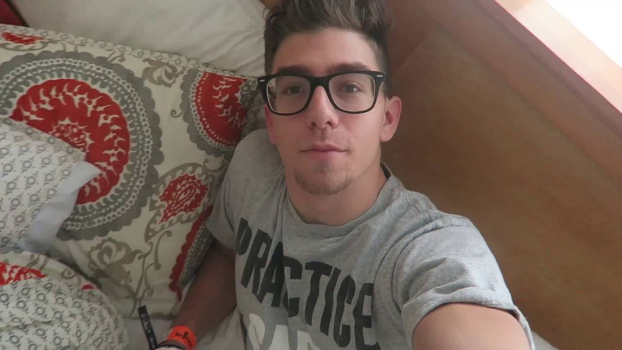 The LA Vlog #5 - ENTERING ITSJHALTS HOUSE!!!