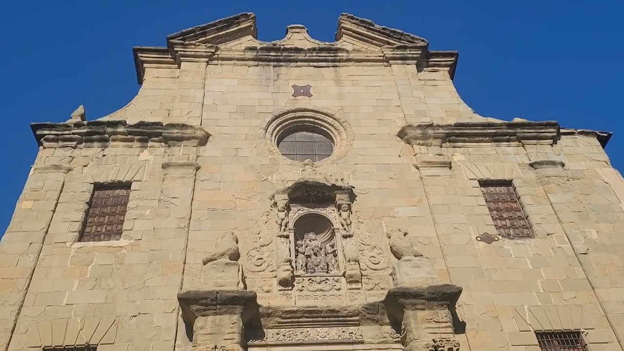 Вик ( Каталунья, Испания ): церкви и шедевры модернизма. 29.01.2023. Vic ( Catalonia, Spain ).