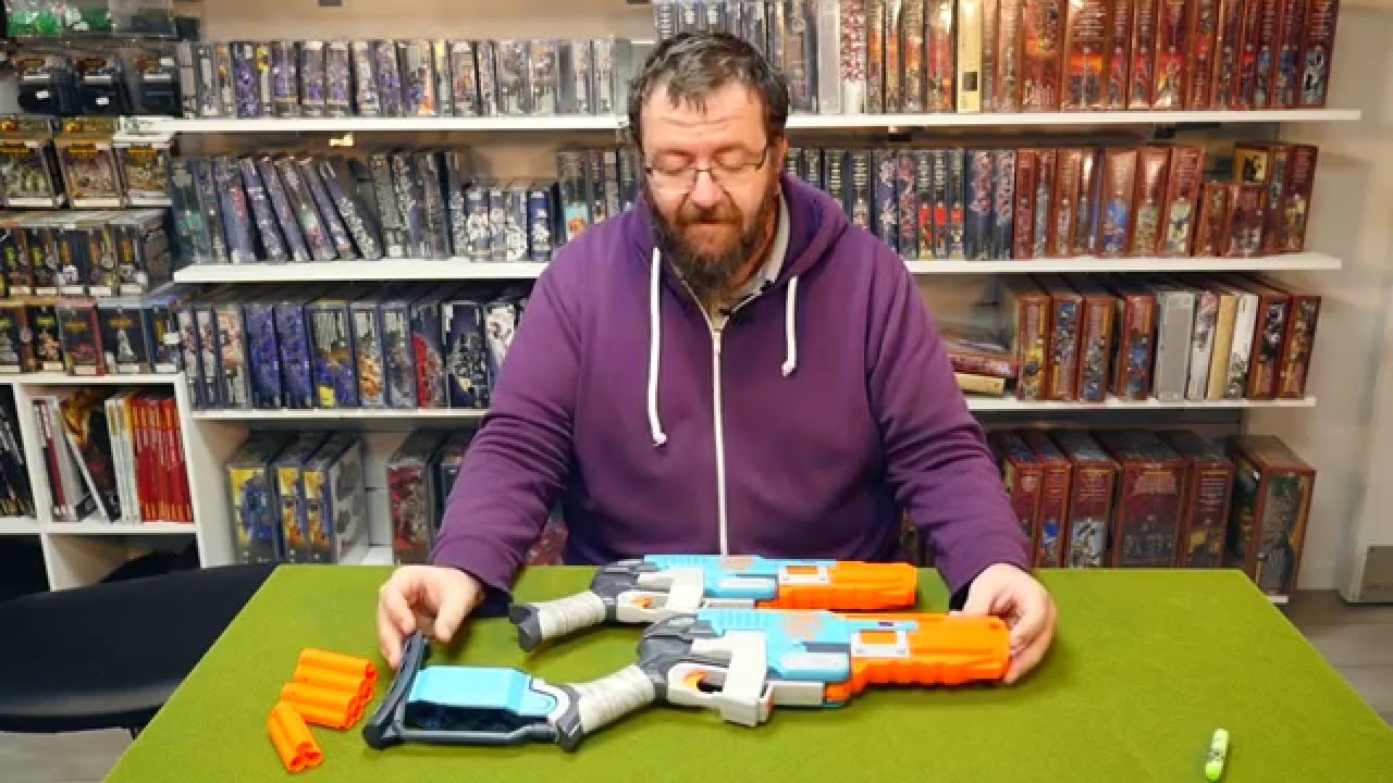 Présentation/Démo du Nerf Zombie Strike Sledgefire en Français HD fr