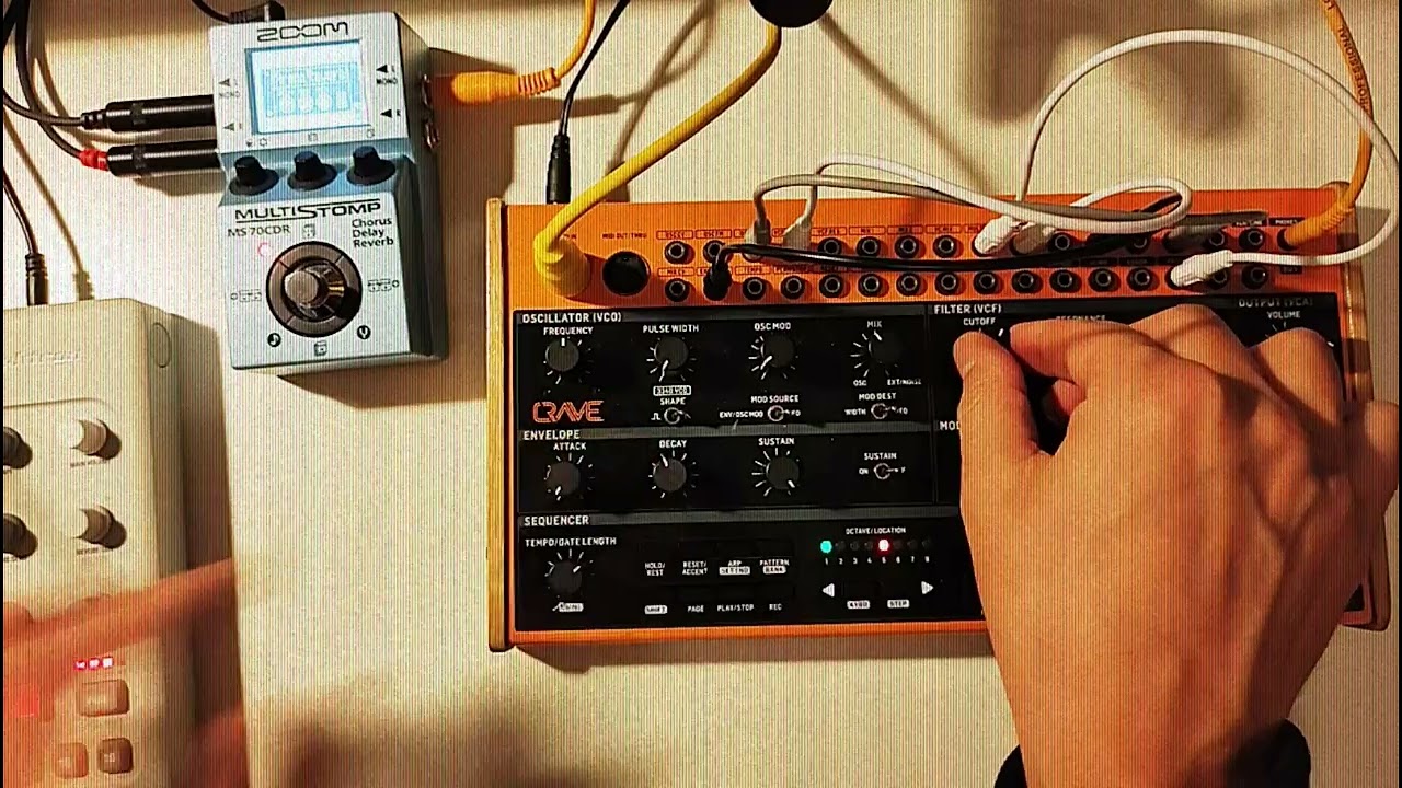 Late night delay and reverb vibes with the Crave, the Zoom and the Models