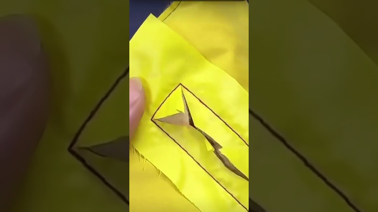 PIN 4093 SCISSORS