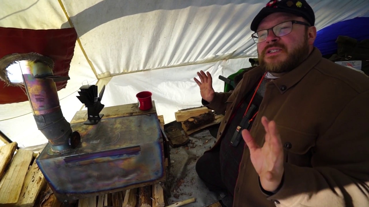 A Snow Trekker 4 Dog Stove and John McArthur at Karamat