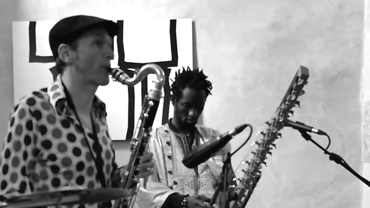 Moussa Cissokho Jan Galega Brönnimann live in Italy