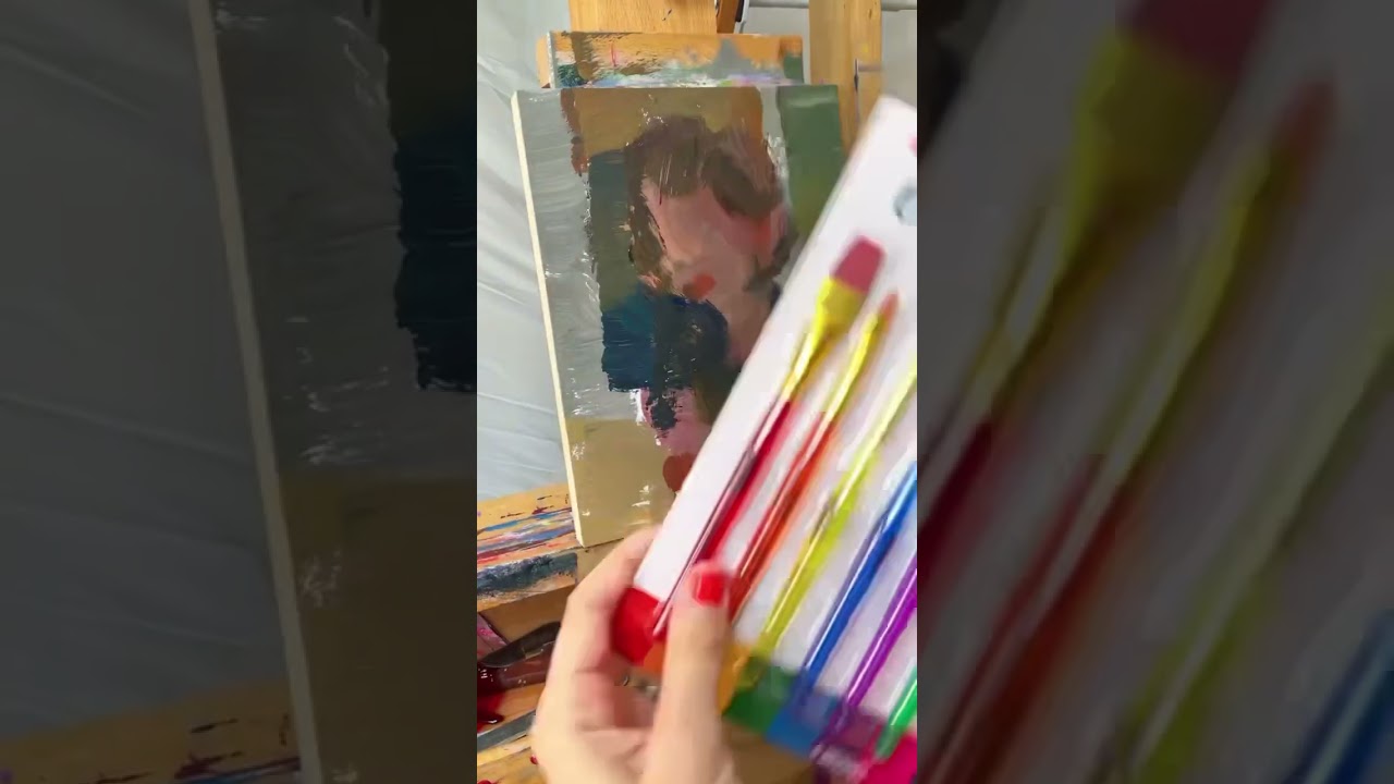 Can You Paint A Portrait with this 🏠 Brush? 🤯 #painting #learntopaint