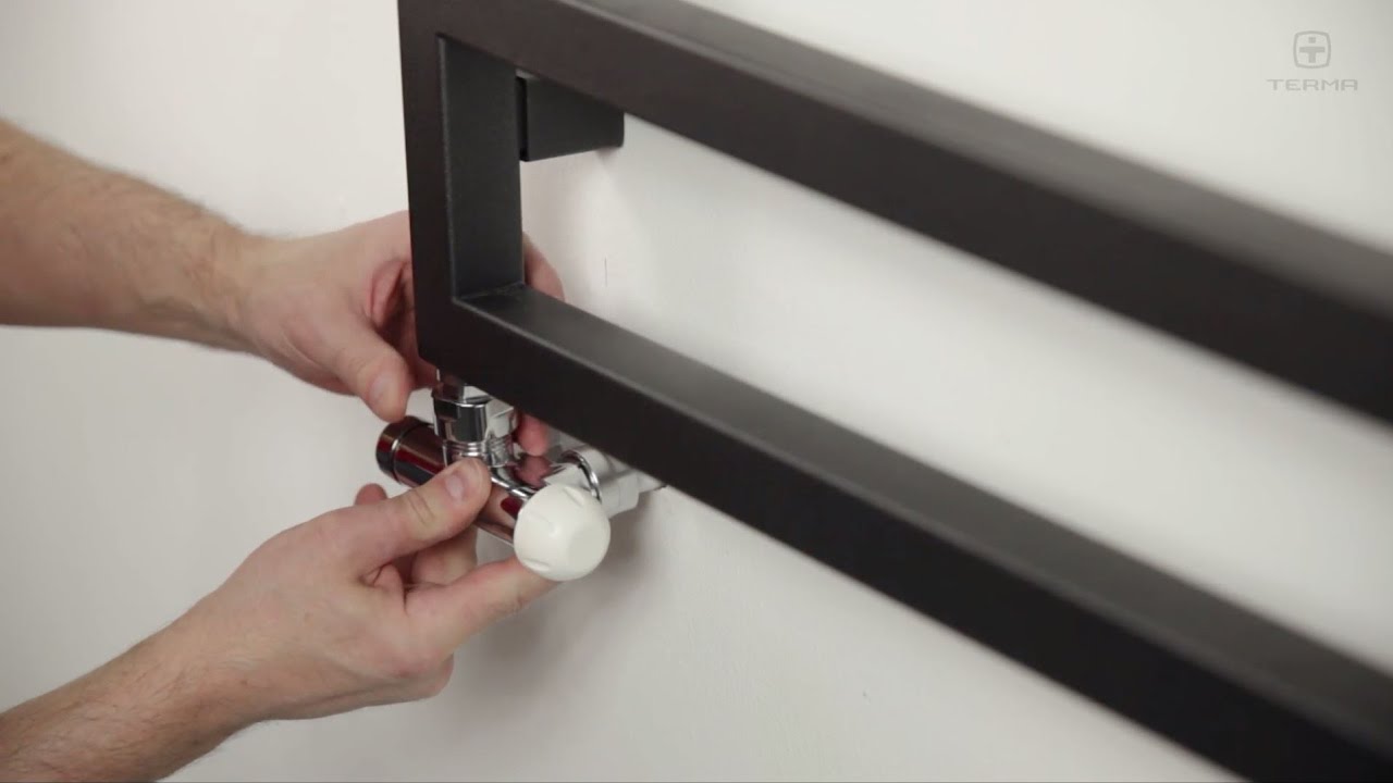 Installation of an integrated valve in a radiator (50 mm valve with immersion tube)
