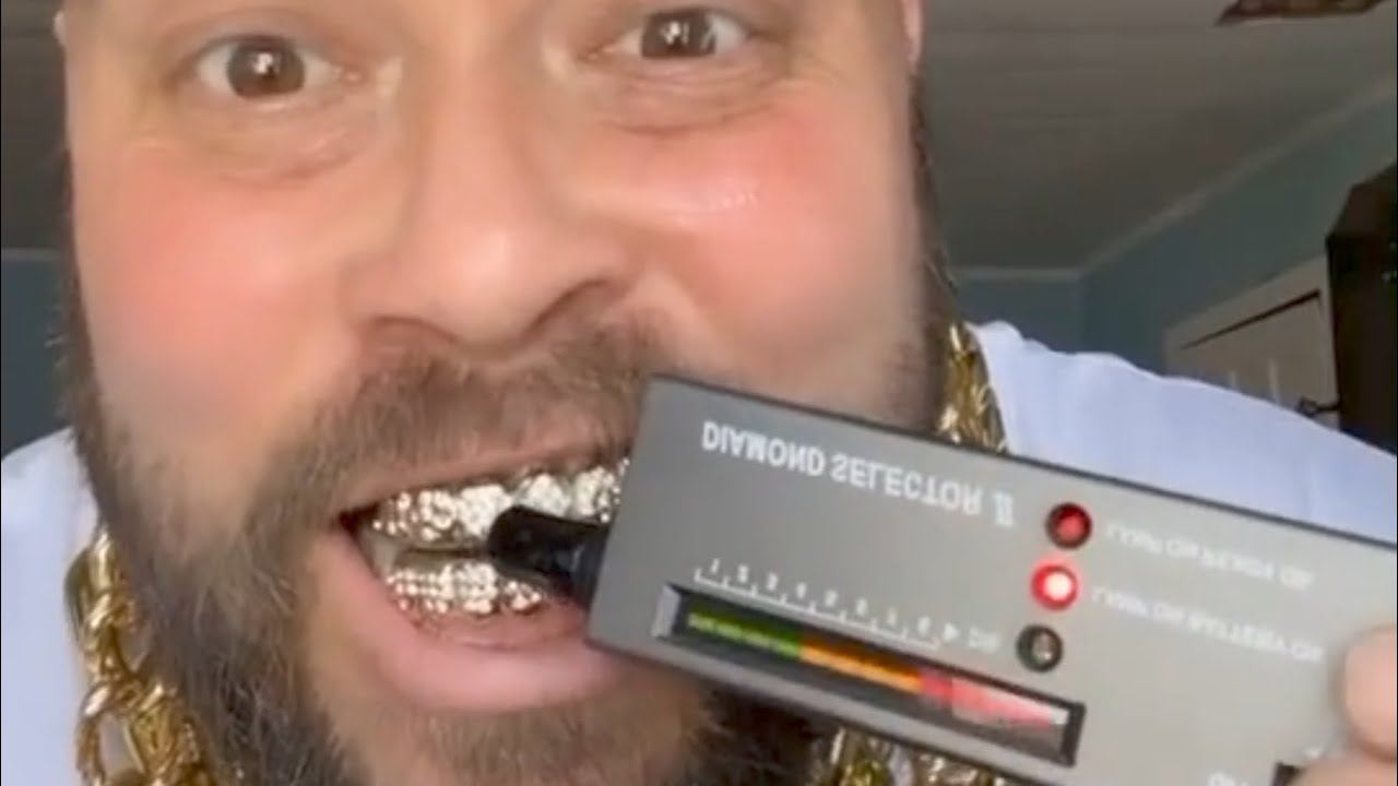REAL or FAKE Iced Out Grillz⁉️