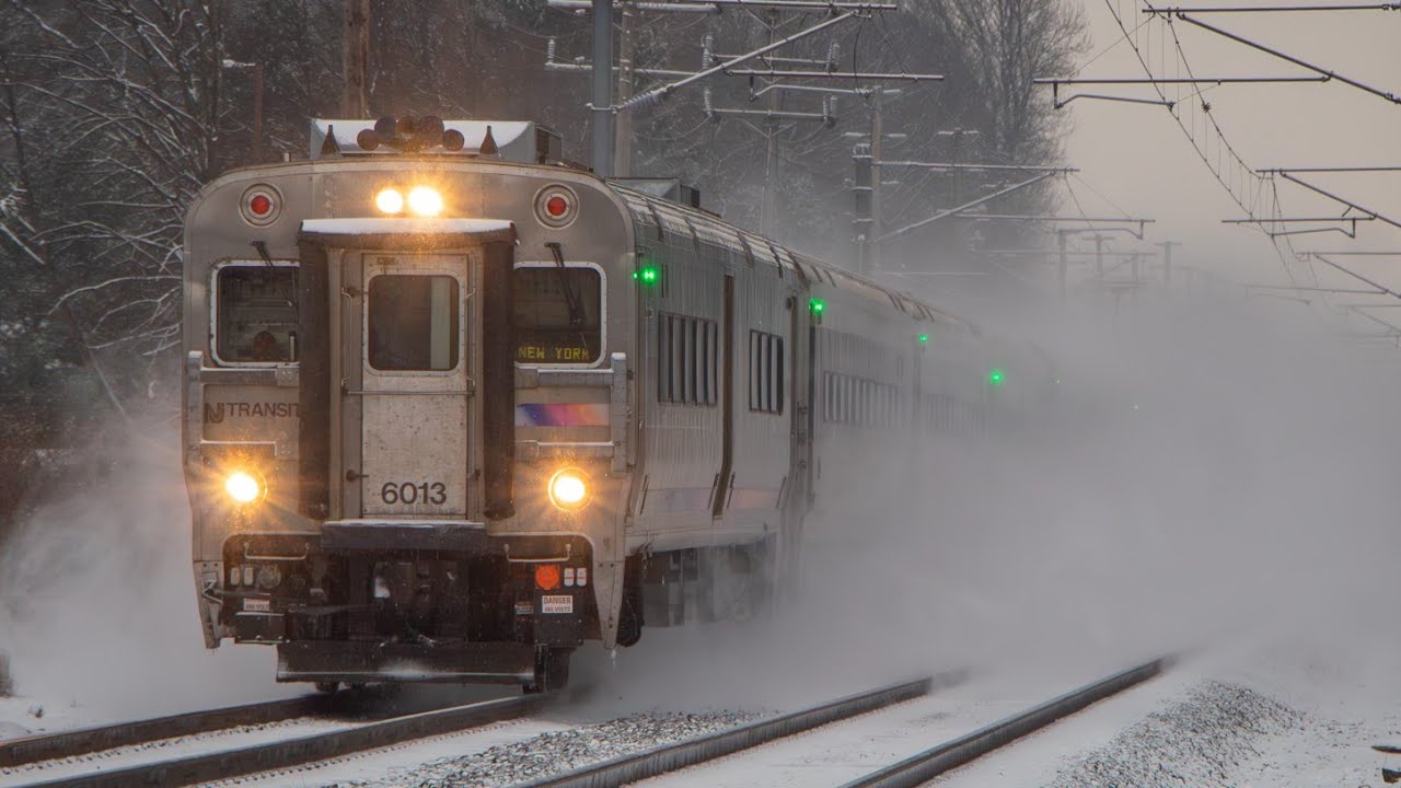 [RR] - NJ Transit North Jersey Coast Line Trains in the Snow