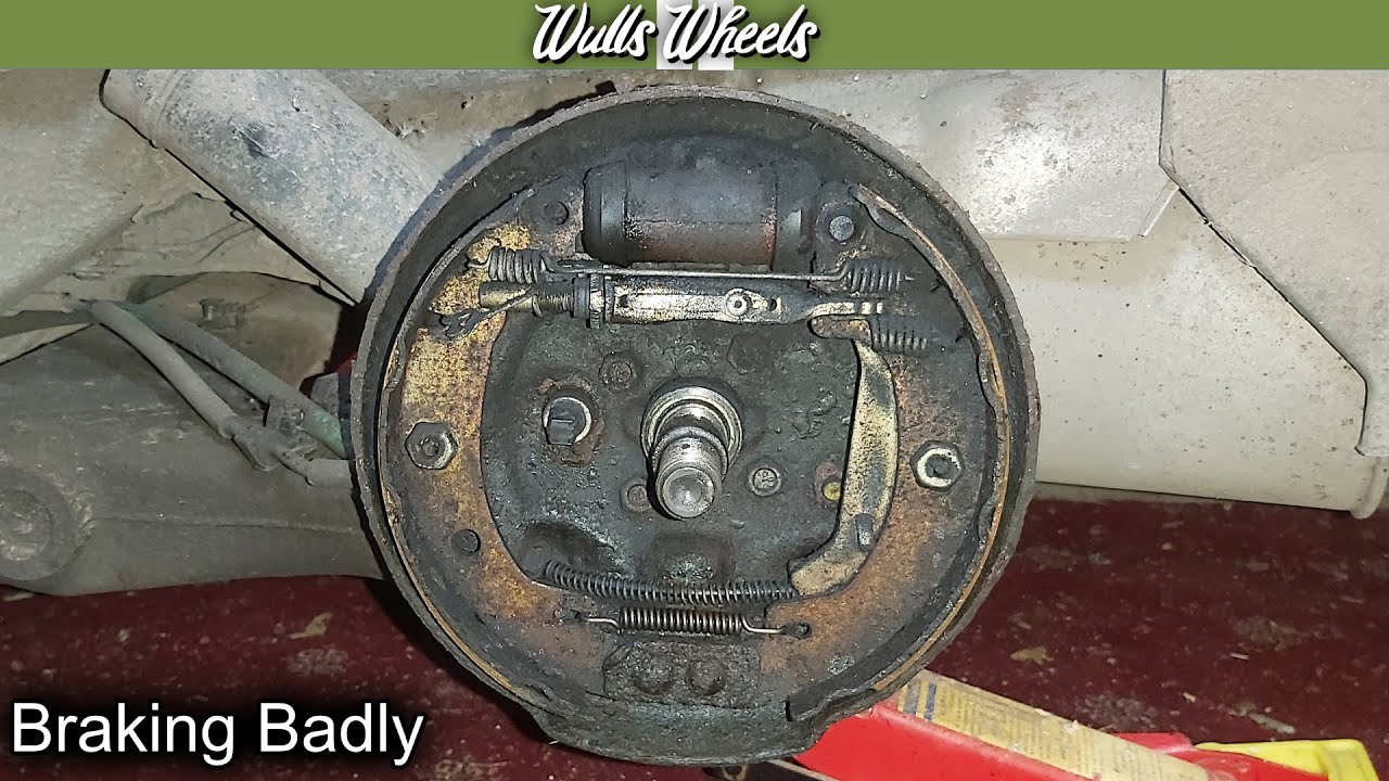 Renaultvation Episode 2 - Fixing the Brakes! - Renault Mégane Classic