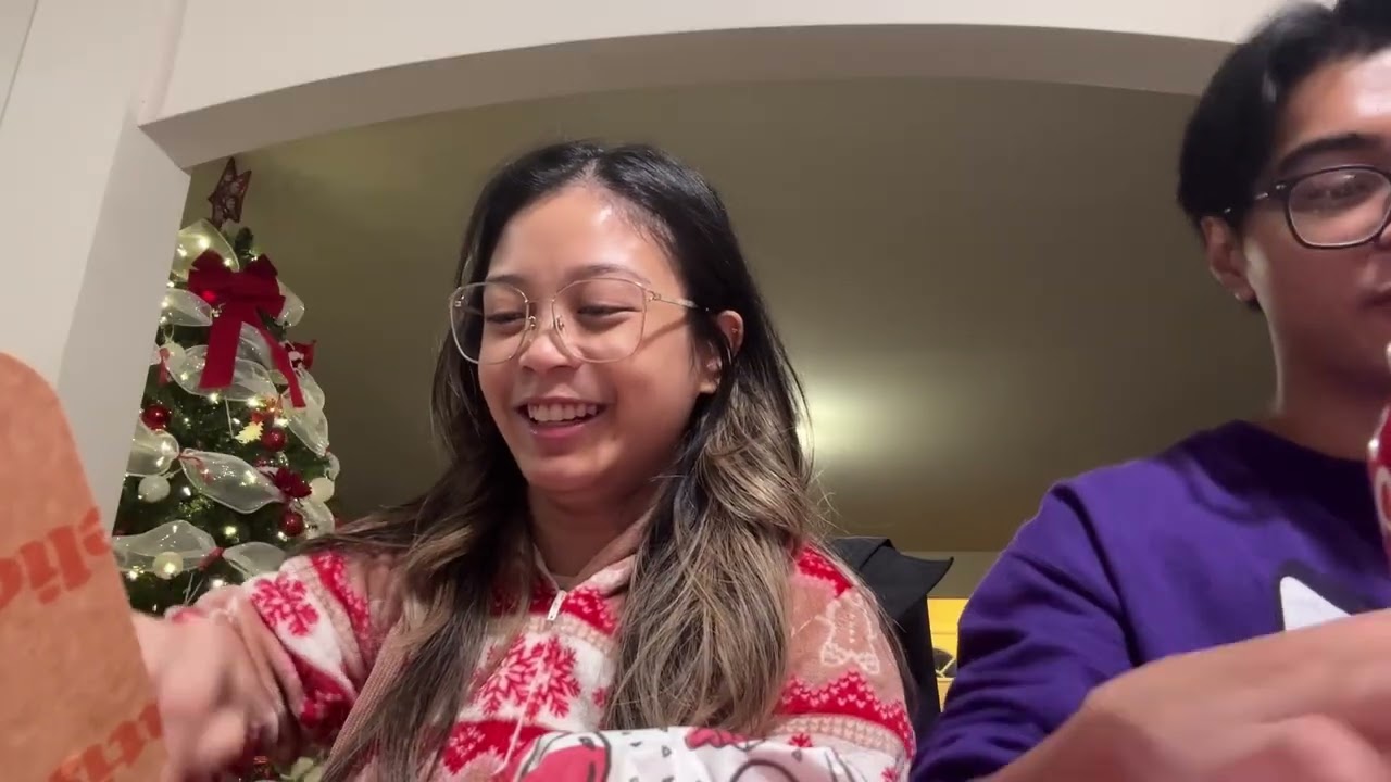 Jollibee with an Apple | Vlogmas 2025 - Day 8