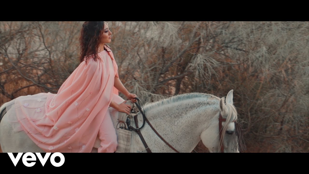 Julia Garrido - Qué Más Nos Da
