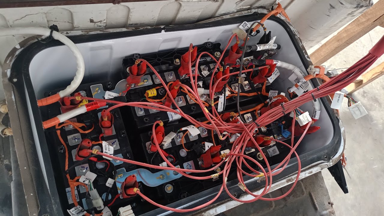 Mahindra true Plus auto 130 floor charging kaise lagaen