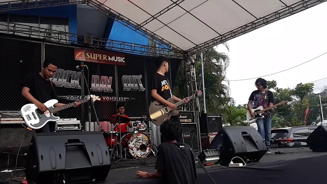 Mad Rose #RockDayOut Semarang