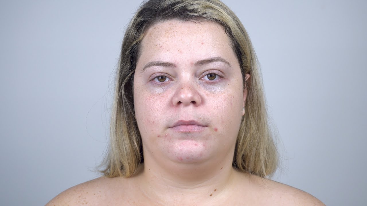 MAQUIANDO CLIENTE (olho marcante com brilho/pálpebra luz) 