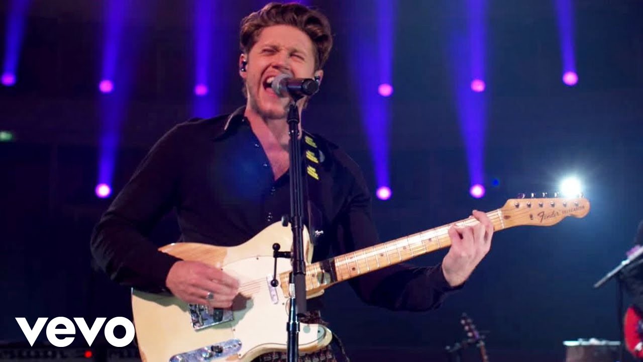 Niall Horan - Small Talk (Live at Royal Albert Hall, London, UK)