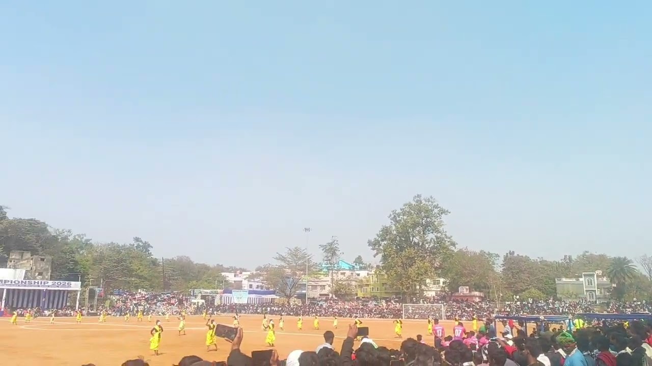 Sarjom beda footbal match 