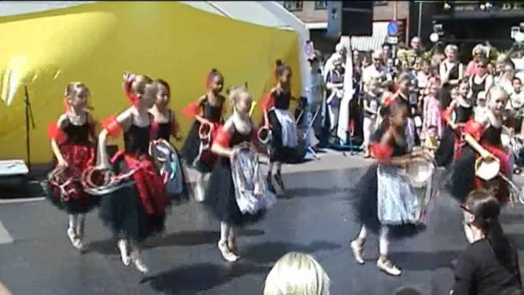 Dancestudio Lucia - Italiaanse dans - Zomerfeest Barendrecht 2012