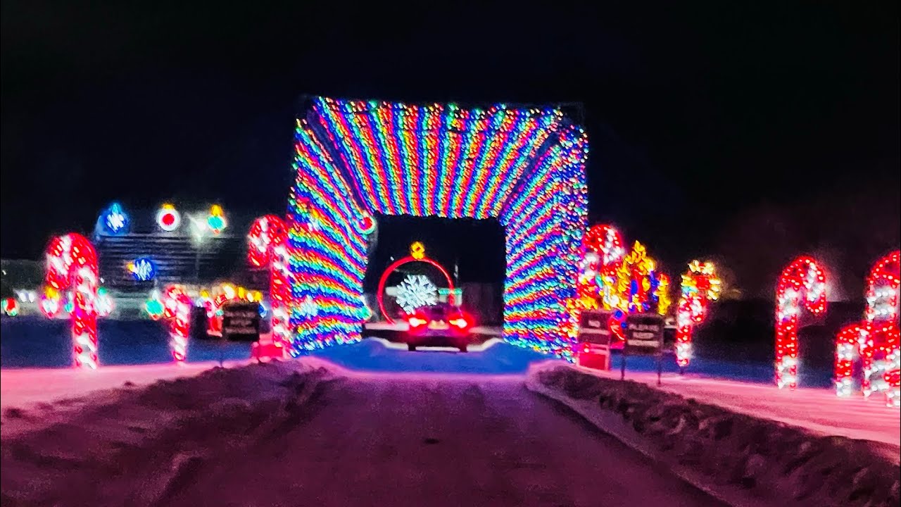 RAD Torque raceway Christmas Lights Edmonton | things to do in YEG during holiday season 🎄🎅🏼&hearts;️🧿