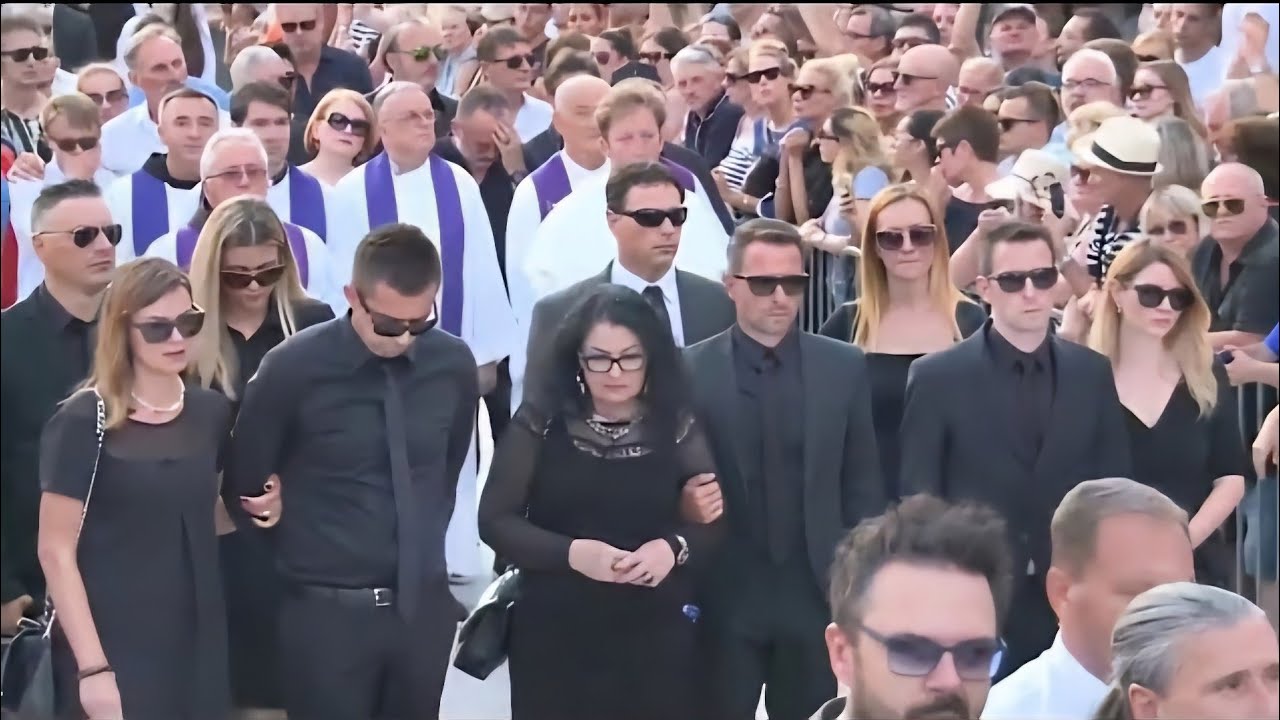 Veličanstveni ispraćaj Olivera Dragojevića