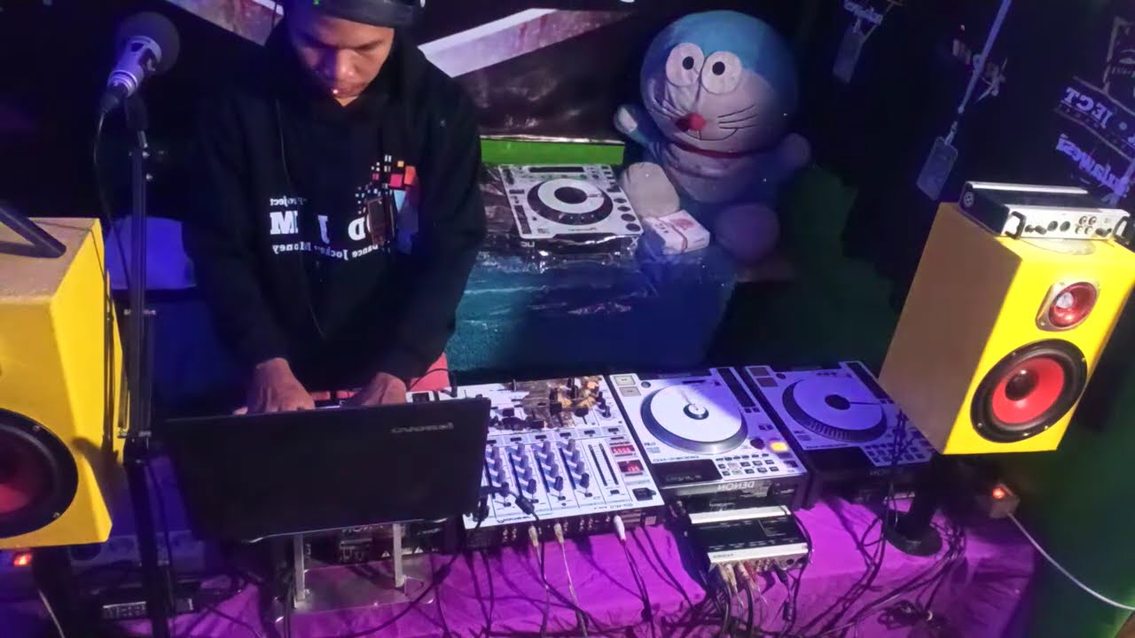 Tes Denon Dn-S3000 skin white Djm 600 Vs Traktor audio 8dj traktor scrht pro 2022