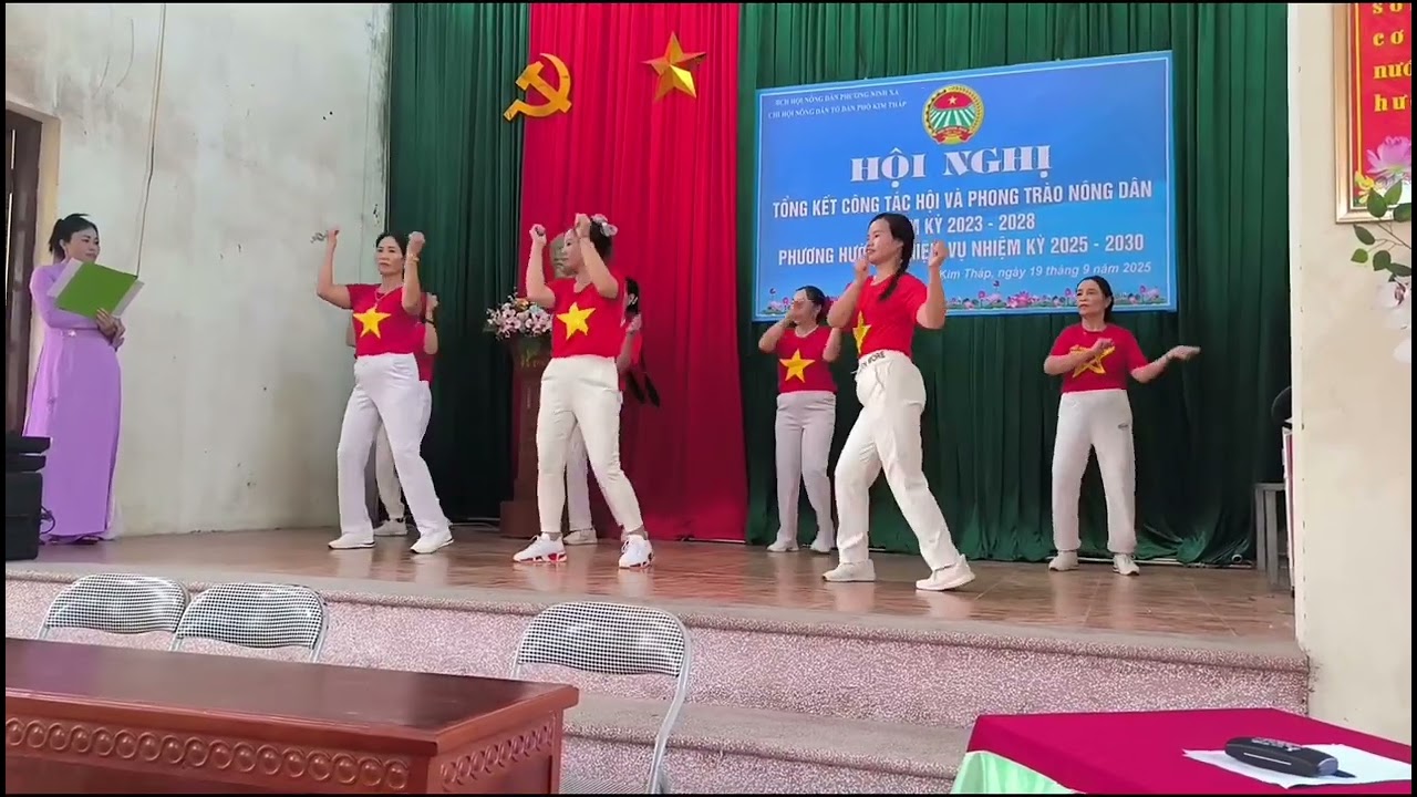 Viết Tiếp Câu Chuyện Hoà Bình CLB Kim Tháp biểu diễn ,mừng đại hội nông dân tổ dân phố Kim Tháp