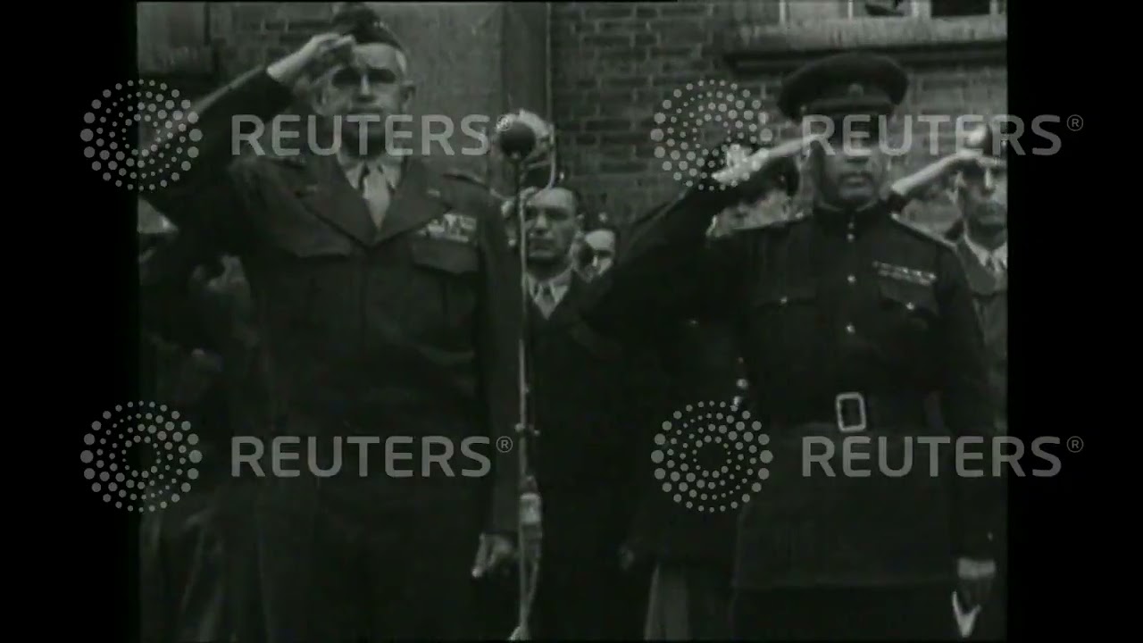 1945 год. Красная Армия и войска союзников вторгаются в канцелярию Гитлера.