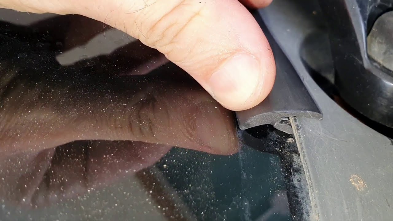Troca da borracha de acabamento do parabrisa do Honda Civic
