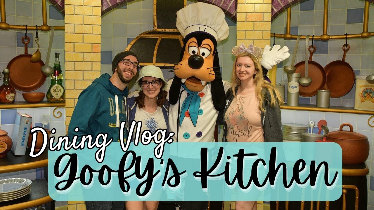 Goofy's Kitchen Dining Vlog | Full Breakfast Buffet Tour & Review | Character Dining at Disneyland