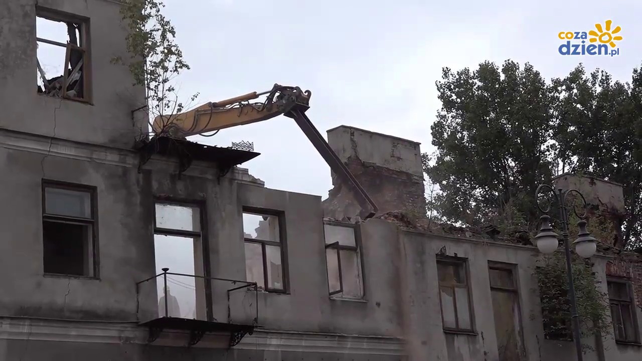 Wyburzanie kamienicy przy Reja