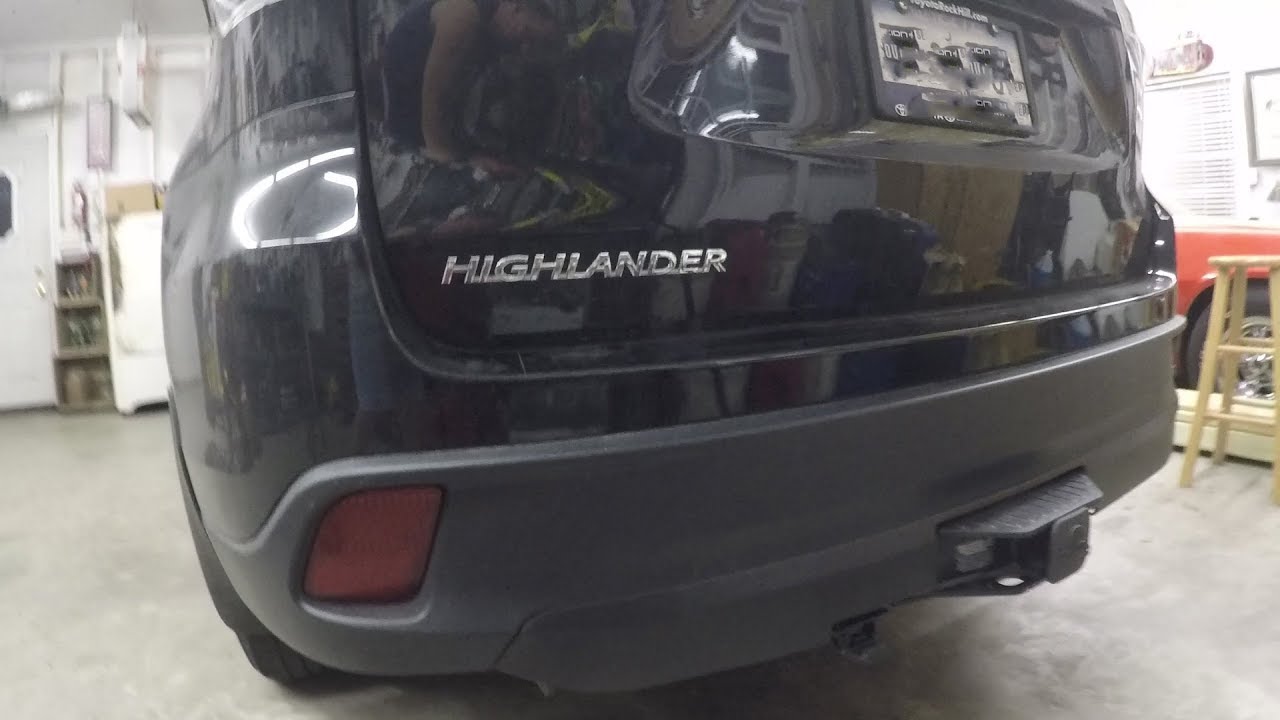 Установка фаркопа Toyota Highlander