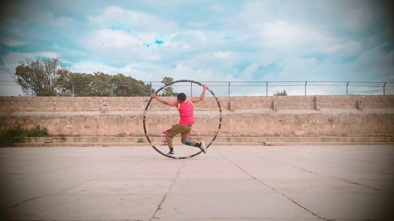 sofu circus cyr wheel act