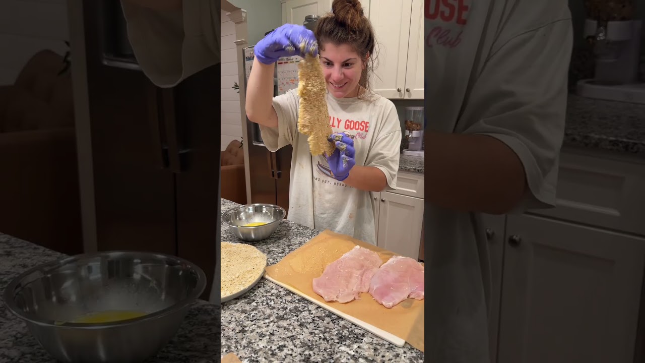 Я говорю своей итальянской жене, что готовлю курицу с пармезаном