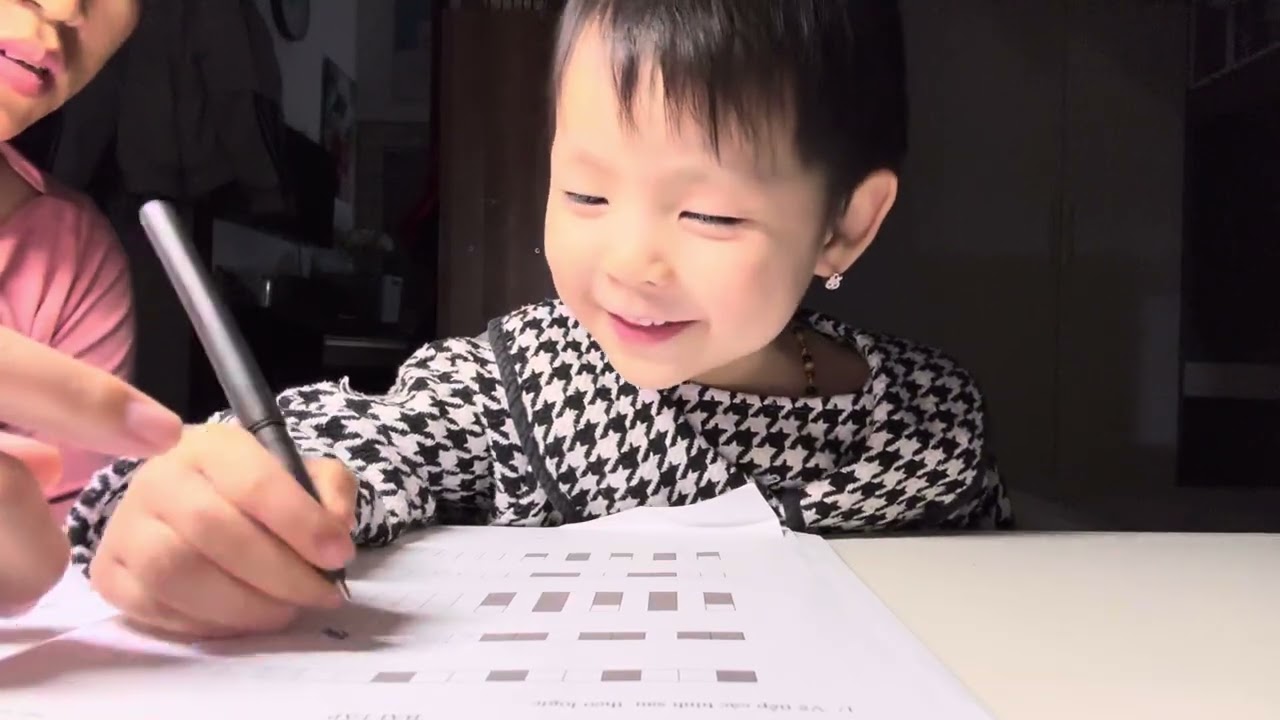 Ana 3y2m | Làm toán so sánh số thô và tư duy