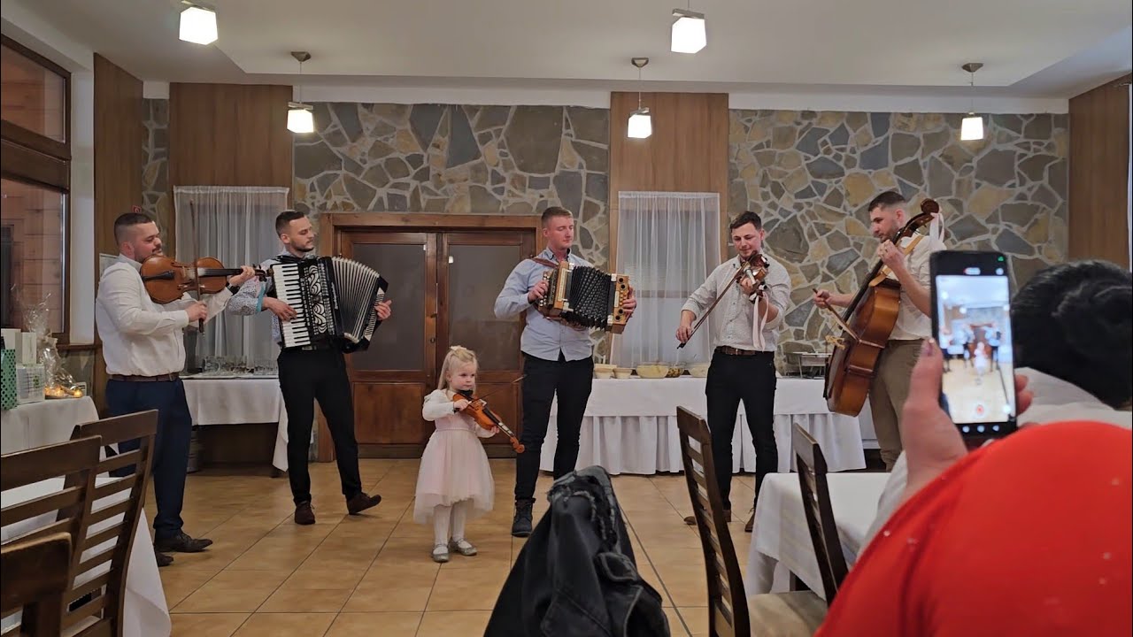 Vršani na krstinách v Terchovej 🎻🪗