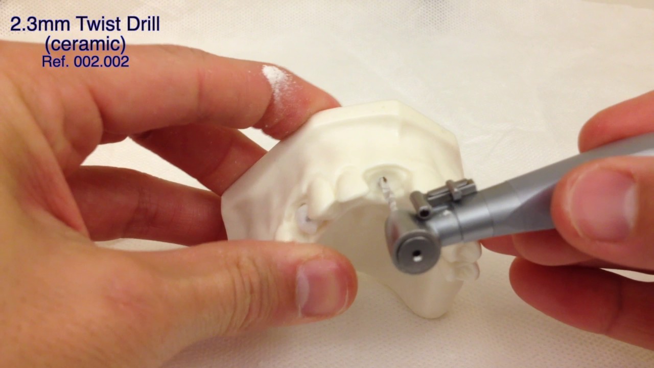 Tutorial of CeraRoot 21 zirconia implant placement. CENTRAL INCISOR or CANINES