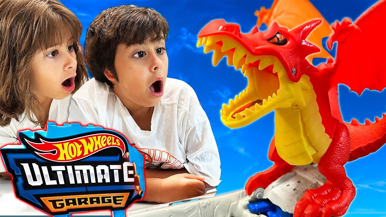 Dani y Evan y el DRAGON de HOT WHEELS del ULTIMATE GARAGE!!
