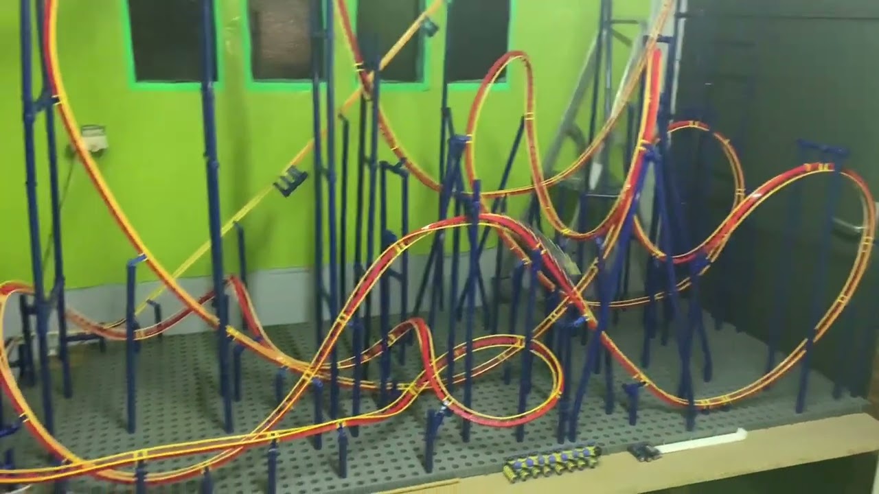 Coasterdynamix floorless roller coaster model 