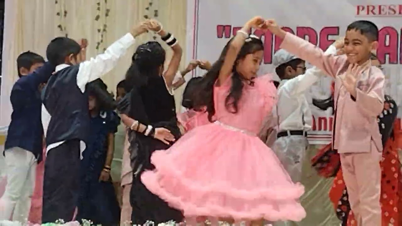 @Royal academy public school Misba preformenc 
