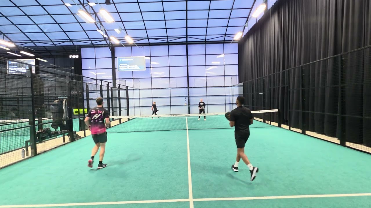 James + Jack vs Zoe + Patrick 5/7, 0/6, 1/6