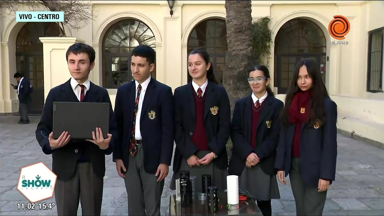 Estudiantes del Colegio Monserrat crearon un satelite