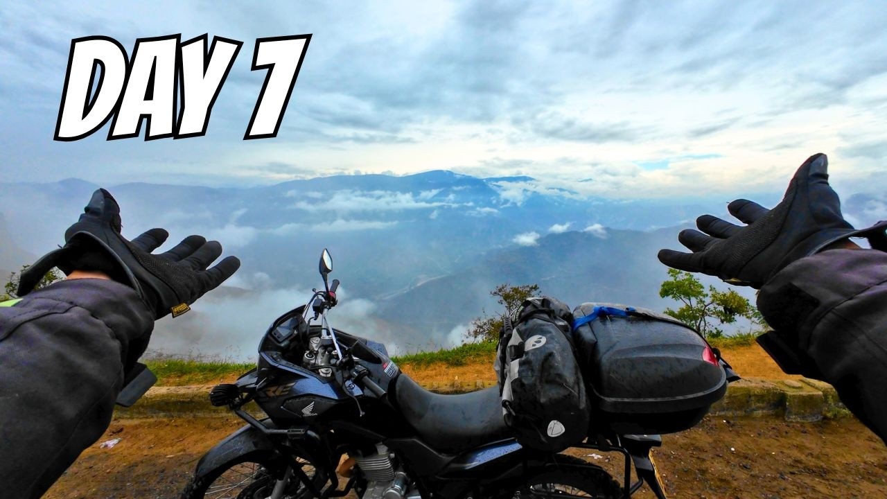 Above the Clouds 🇨🇴 Solo Traveling Colombia